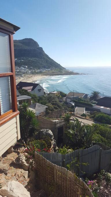 18 Steps - Seaside Cottage With Breathtaking Views ケープタウン エクステリア 写真